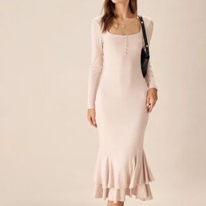 🆕 RIHOAS Cream Long Sleeve Dress Size Small